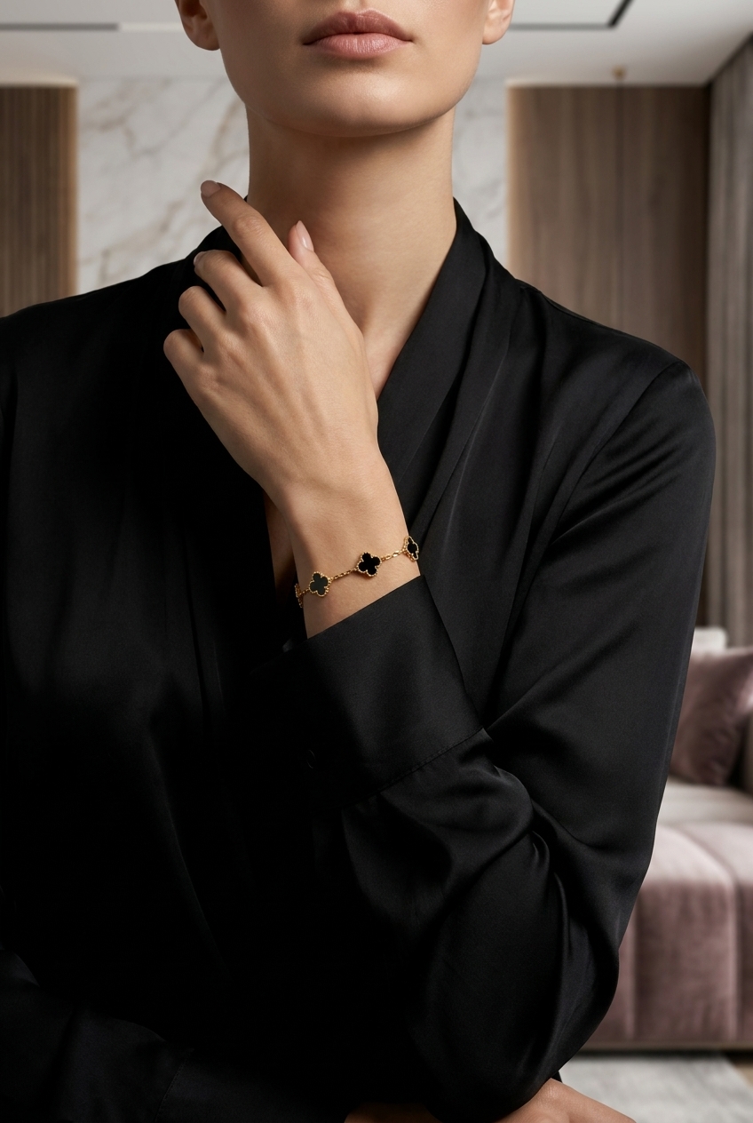 Black Onyx Four-Leaf Clover Motif Bracelet